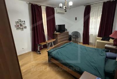 De vanzare apartament de 3 camere 102mp cartier Andrei Muresanu - 4