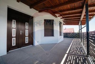 Casă / Vilă cu 4 camere de vânzare - 21