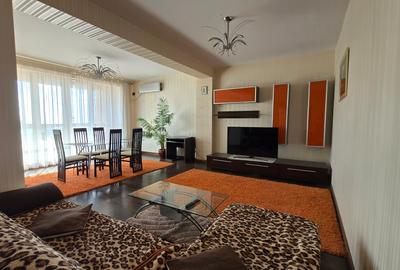 Apartament cu 3 camere decomandat în P-ța Ovidiu