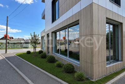 SPATIU COMERCIAL DE VANZARE - 2