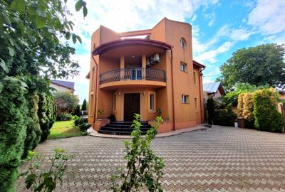 Casă cu 4 camere în Republicii