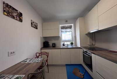 Coresi Avantgarden - Kasper, de inchiriat apart. cu doua camere - open space - 12