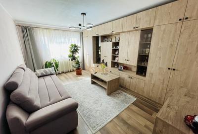 Apartament cu 2 camere decomandat, mobilat în Între Lacuri