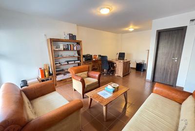 Uranus Plaza, perfect investitie,  pentru locuit sau afacere - 4