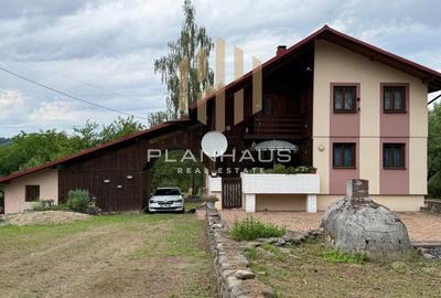 Casă individuală , eco construită din lemn, ,Copalnic Mănăștur ,la 25 min - 12