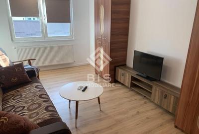 Apartament cu 2 camere semidecomandat, mobilat în Ultracentral