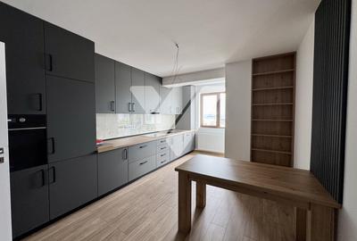 Apartament cu 3 camere decomandat în Mihai Viteazul