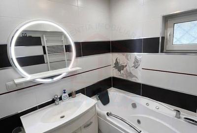 De inchiriat ap 2 camere in Micro 21, pret 2000 ron/luna, 60mp - 3