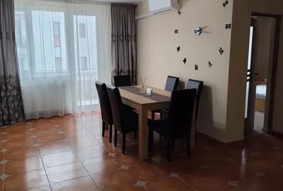 Apartament cu 3 camere semidecomandat, mobilat în Florești