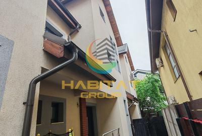 Casă cu 4 camere în Central