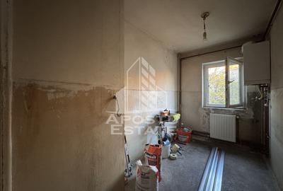 Apartament cu 1 camera | 33mp | Centrala | Et. 3/4 | Zona Blascovici - 5