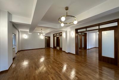 Etaj 1 - 4 camere - 168mp - Chirie - Primaverii - 1