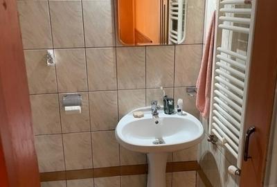 3 Camere 69mp parter inalt BLOC 1984 zona Nicolina 2 Prima Statie LIDL - 5