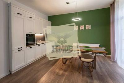 Apartament de LUX 3 camere si curte Parcul Sub Arini - 1