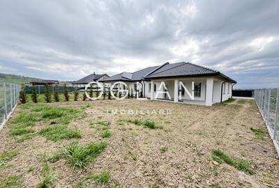 Casa tip duplex , curte libera 340 mp, Cristian - 2