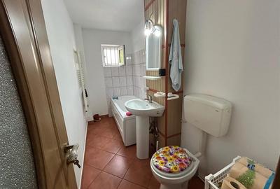 Apartament cu 3 camere de vanzare, zona Quattro. - 13