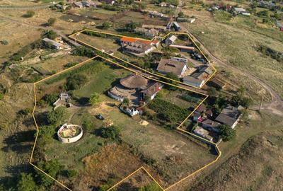 Complex turistic de vanzare in Enisala / Tulcea - 1