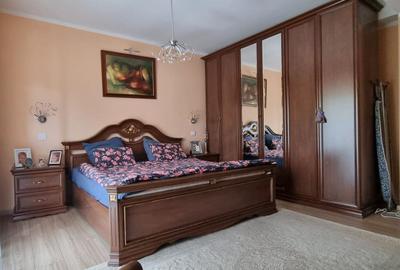 Vila la cheie cu grădină- sector 5 - 13