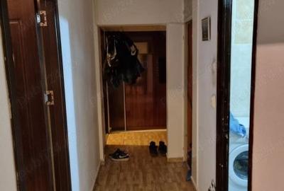 Drumul Taberei - Auchan, decomandat, 7/10, an 1979, 55 mp. - 6