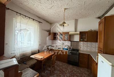 Casa individuala, cu 12 camere,5 bai, acces auto, teren 642, Girocului - 8