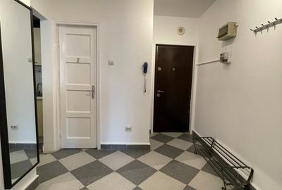Piata Romana, Ultracentral, Coloane, Metrou - 10