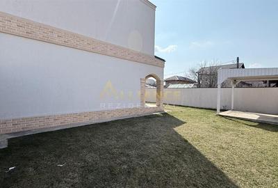 Duplex - 5 camere - 3 bai - 304 mp teren la intrare in comuna Berceni - 5