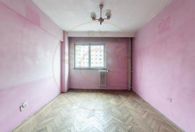 Apartament 3 camere decomandat – Nord, Pitești spațios,luminos și cu potențial - 5
