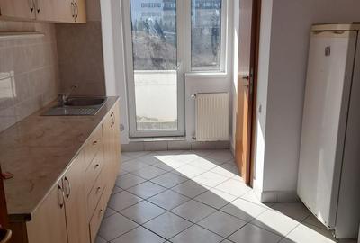 Apartament 3 camere in Europa, cu Garaj indiv. zona benzinariei Mol - 2