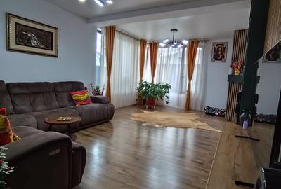 Casa zona Complex Comercial Traian Nord - 1