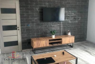 Apartament cu 3 camere decomandat în 7 Noiembrie