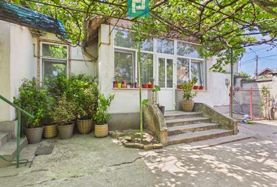 Casă individuală cu 3 camere în Central
