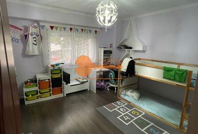 Apartament cu 3 camere decomandat, mobilat în Aviației