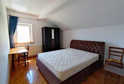 Apartament cu 2 camere decomandat, mobilat în Drumul Poienii