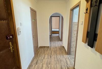 Apartament 3 camere si 2 bai de vanzare, str. Calugareni, Bacau-NORD - 6