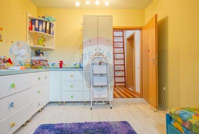 3 camere tip casă, parcare proprie, pod și magazie, Str. Lungă - 8