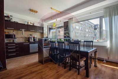 Apartament cu 3 camere, confort 1 , 2 bai, lift modern - 1