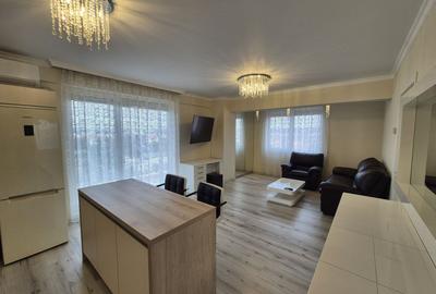 Apartament cu 2 camere semidecomandat, mobilat în Nord