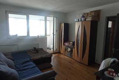 Apartament cu 2 camere decomandat în Colentina
