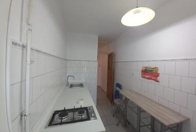 Garsoniera decomandata in bloc mixt , etaj 3, libera , Matei Basarab -central - 4
