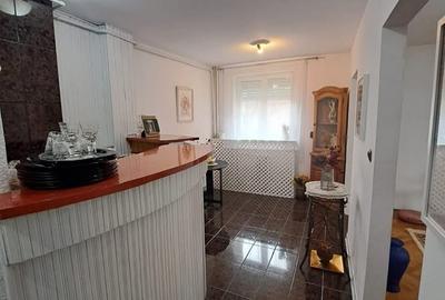 Apartament 2 camere de vânzare – zonă centrală, Medicina / Prefectură - 4