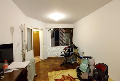 Casa la curte comuna 4 camere, zona Centrala - 9