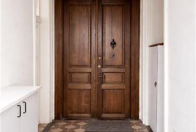 Apartament cu 4 camere circular în Central