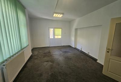 Ocazie! Casa individuala 400 mp utili, pentru locuit, birou sau hostel, Gruia! - 1