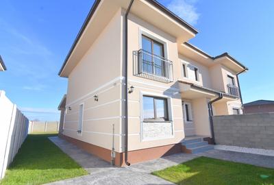 Duplex cu 5 camere în Moșnița Nouă