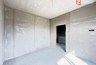 Duplex cu 4 camere de vanzare si teren de 335 mp - zona Sacalaz - 16