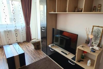 Apartament cu 2 camere decomandat în Tomis Plus
