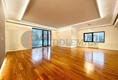 Apartament cu 4 camere decomandat, mobilat în Dorobanți