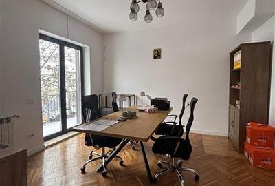 3 Camere, Eroii Revolutiei, Locuinta sau Birou, Centrala proprie, Parcare, 2 min - 9