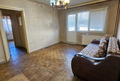PROPRIETAR!! Apartament 3 camere Et 1 zona Victoria / Aleea Romanitei !! - 4