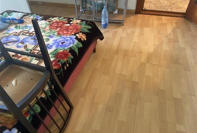 Apatament 2 camere , zona ultacentrala - Piata Moldovei , et 3 4 , decomandat , - 5